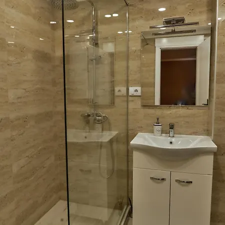 Level 1 Apartment