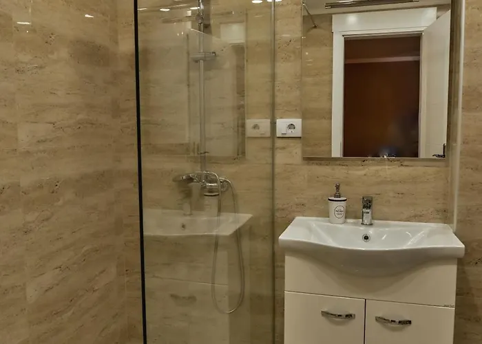 Level 1 アパート